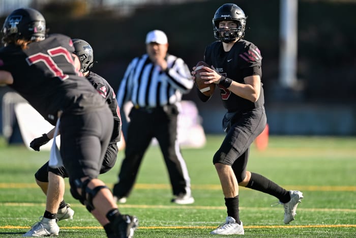 a Central Catholic Tualatin 6A Oregon football final November 22 2023 Leon Neuschwander 6
